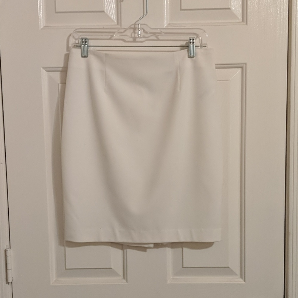 Forever 21 white skirt